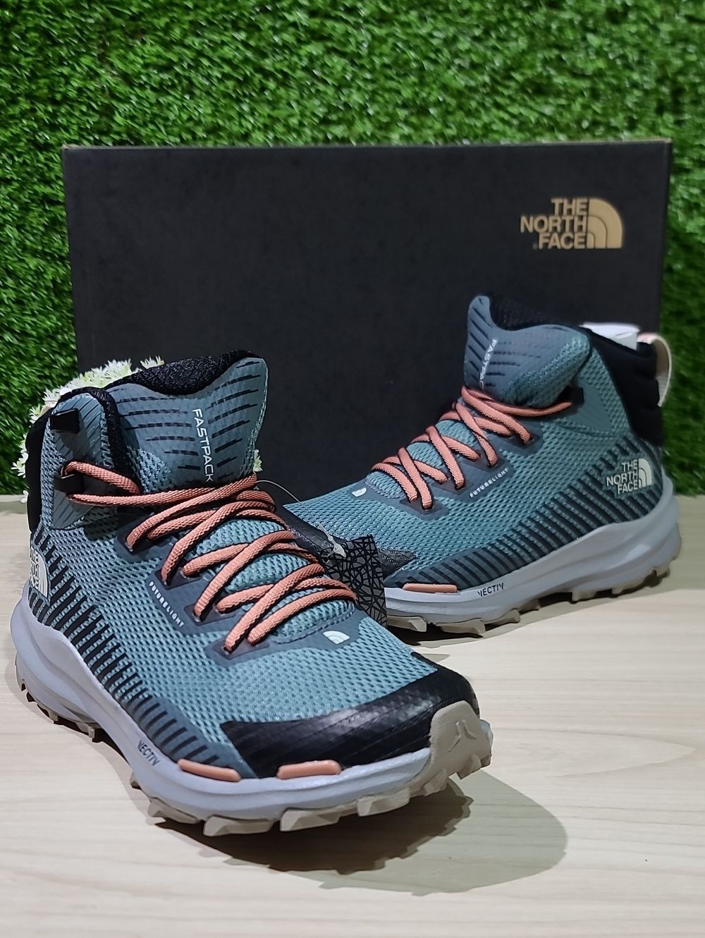 The North Face Vectiv Fastpack Mid Futurelight - Goblin Blue/Tnf Black US 6 NEW